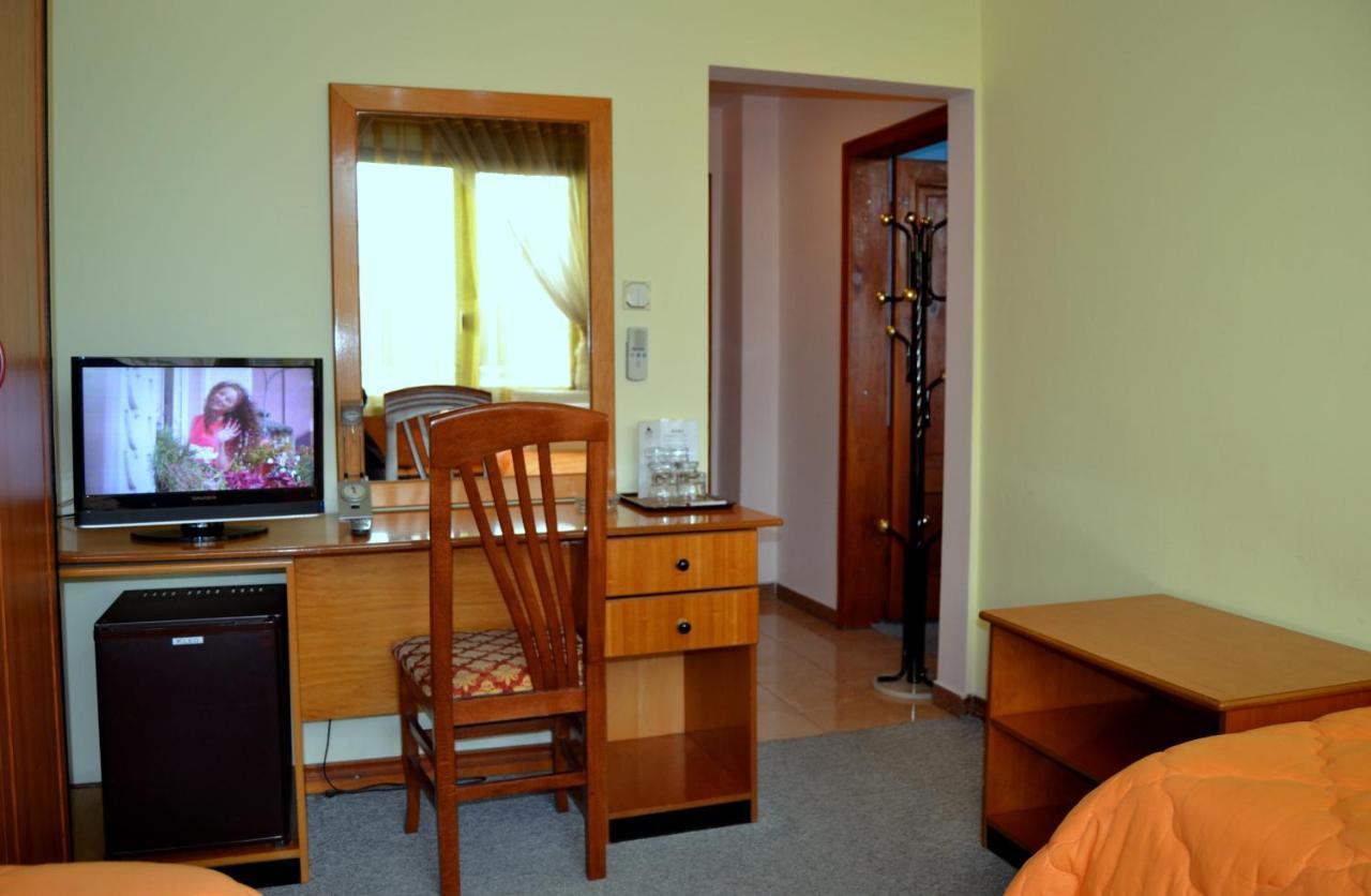 Kruja Hotel Τίρανα Εξωτερικό φωτογραφία