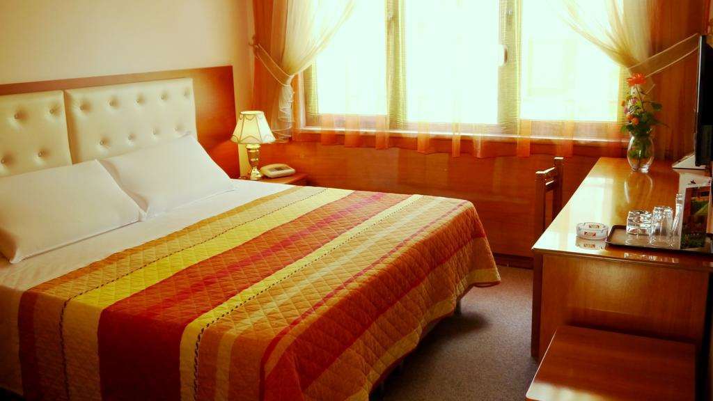 Kruja Hotel Τίρανα Δωμάτιο φωτογραφία